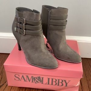 Sam & Libby Anya Grey Booties, Size 8